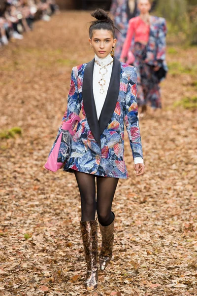 Look 47